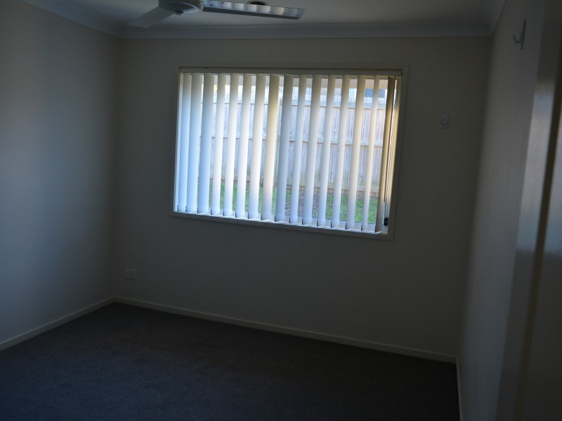8 Huon Drive, Glenvale QLD 4350