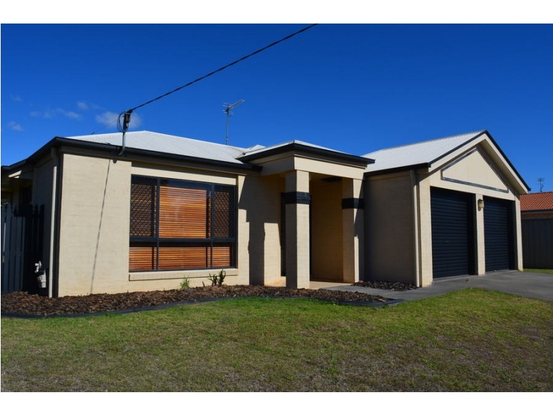 6 Pillar Street, Middle Ridge QLD 4350