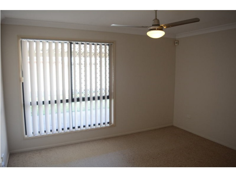 6 Pillar Street, Middle Ridge QLD 4350