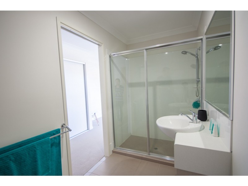 3/15 Gostwyck Street, Newtown QLD 4350