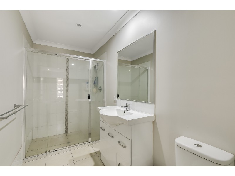 2/116 Taylor Street, Newtown QLD 4350