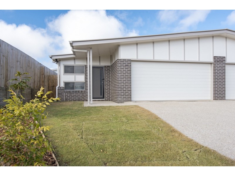 1/8 Rosenstengel Street, Darling Heights QLD 4350