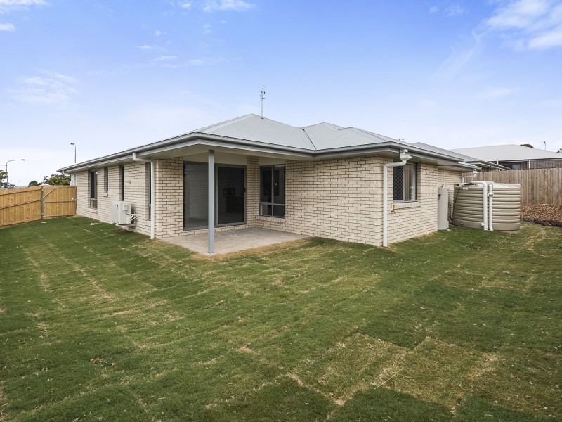 69 Barlow Street, Cranley QLD 4350