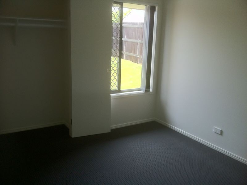 8 Koel Crescent, Highfields QLD 4352