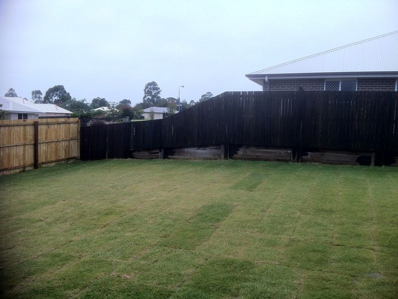 8 Koel Crescent, Highfields QLD 4352