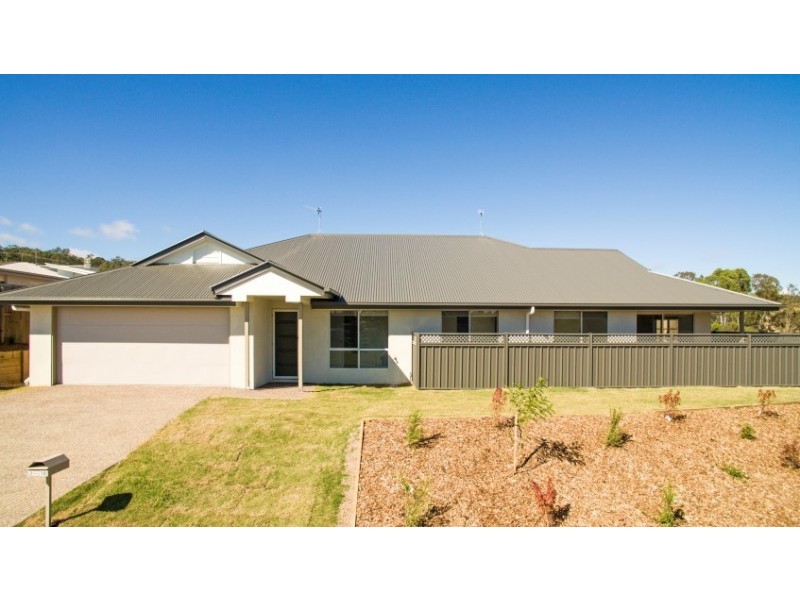 2/10 Rosenstengel Street, Darling Heights QLD 4350