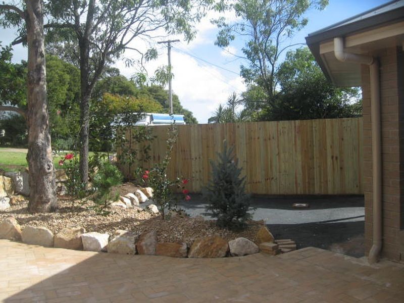 5 Gregory Street, Mount Lofty QLD 4350