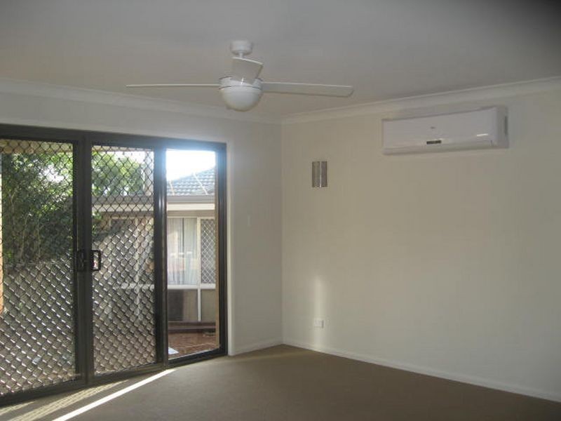 5 Gregory Street, Mount Lofty QLD 4350