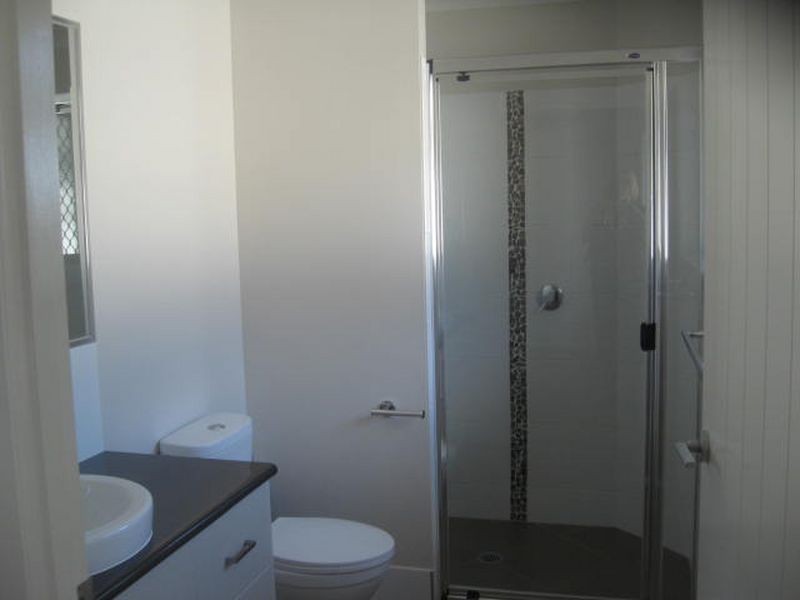 5 Gregory Street, Mount Lofty QLD 4350