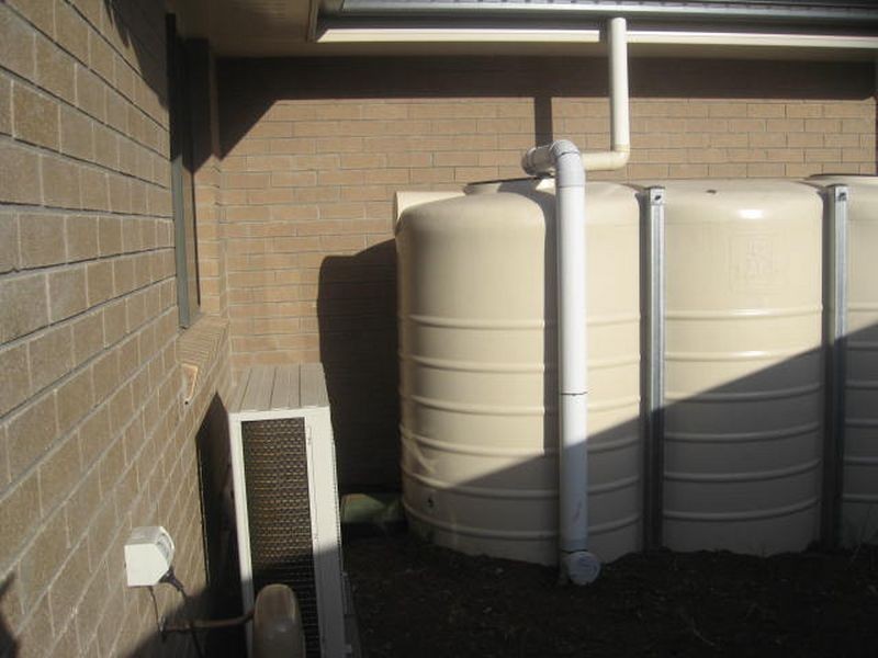 5 Gregory Street, Mount Lofty QLD 4350