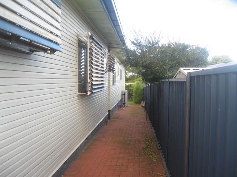 316A West Street, Kearneys Spring QLD 4350