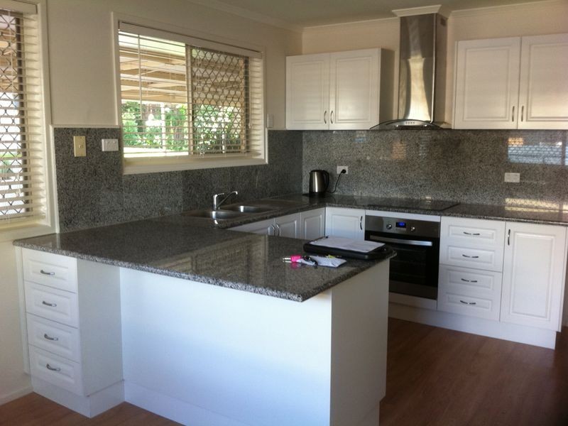 5 Martini Street, Mount Lofty QLD 4350