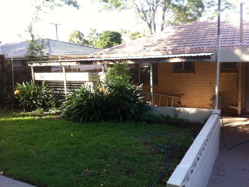 5 Martini Street, Mount Lofty QLD 4350