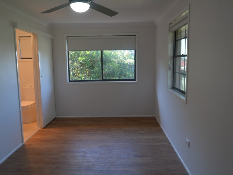 22 Barrymount Crescent, Mount Lofty QLD 4350