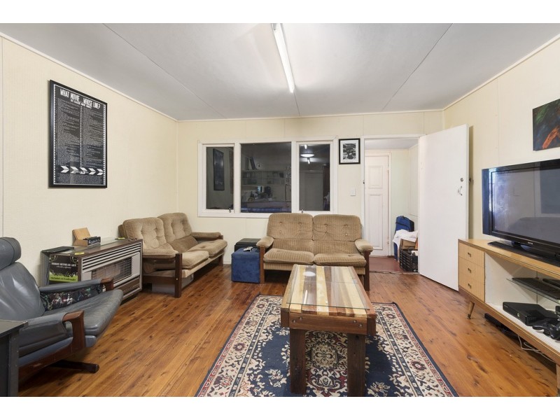 365 West Street, Harristown QLD 4350