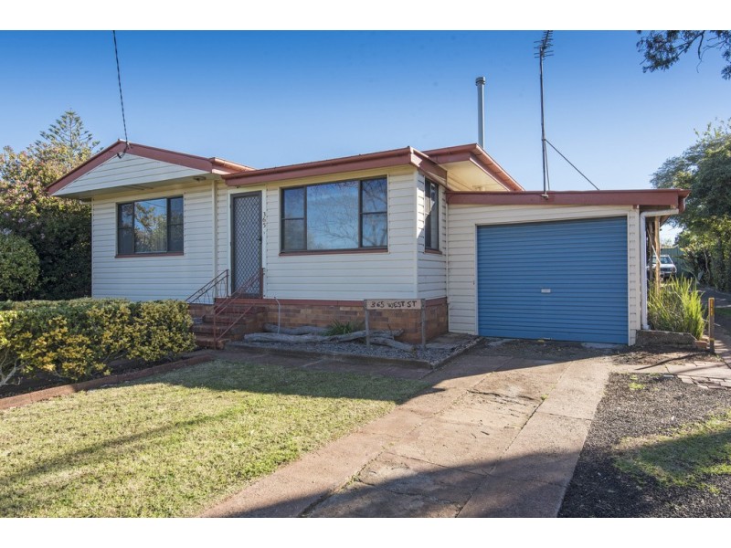 365 West Street, Harristown QLD 4350