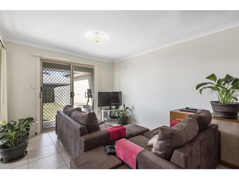 2 Esmeralda Street, Cambooya QLD 4358