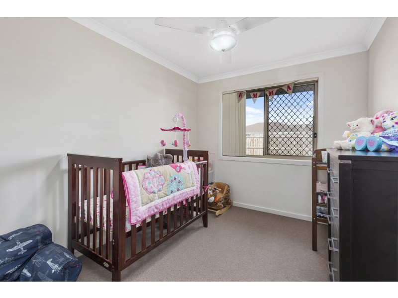 2 Esmeralda Street, Cambooya QLD 4358