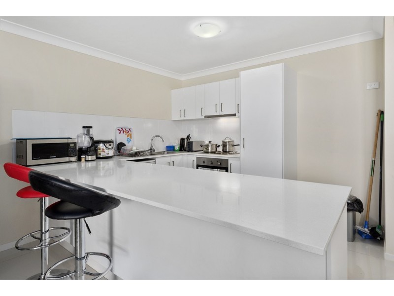 1&2/6 Samuel Court, Darling Heights QLD 4350
