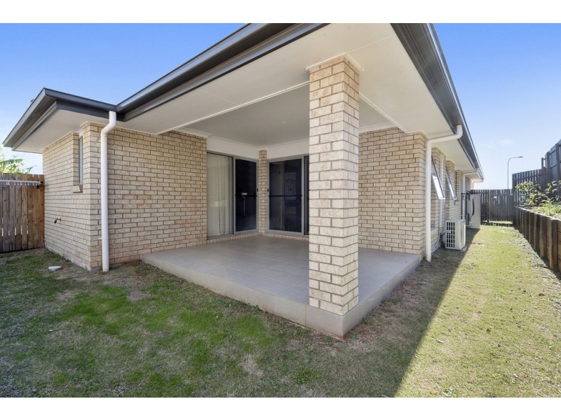 1&2/6 Samuel Court, Darling Heights QLD 4350