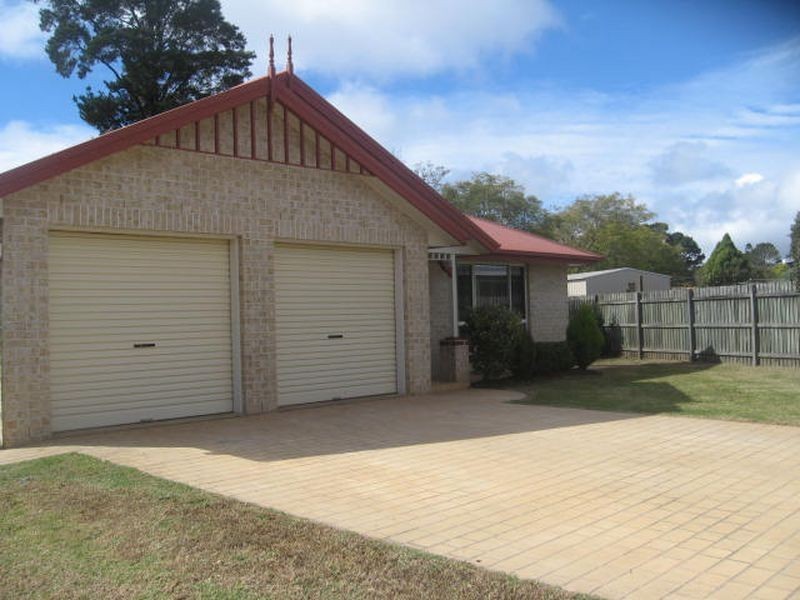 12 Emma Drive, Kearneys Spring QLD 4350