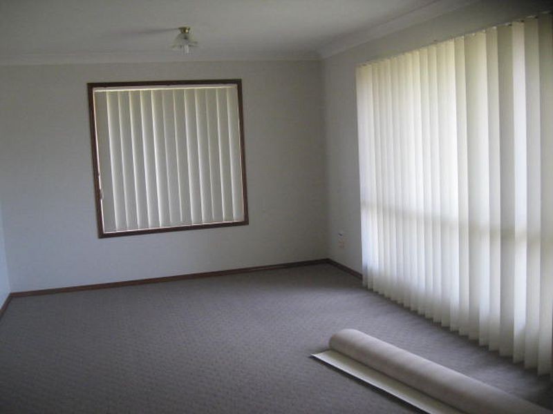 12 Emma Drive, Kearneys Spring QLD 4350