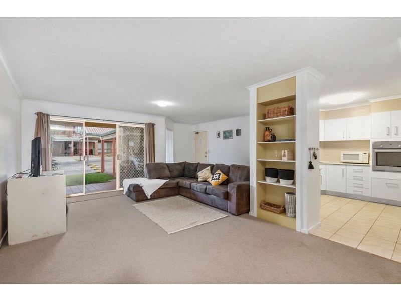 16/367 Margaret Street, Newtown QLD 4350