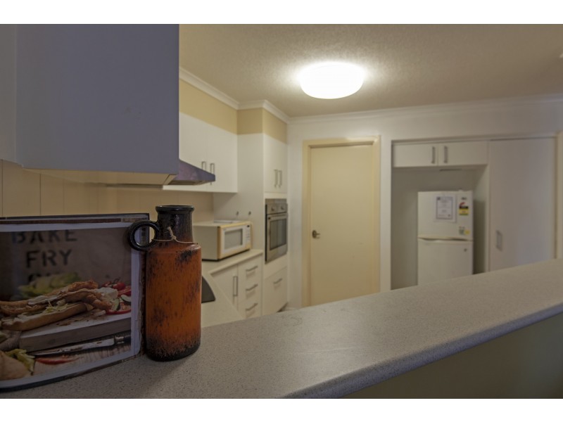 16/367 Margaret Street, Newtown QLD 4350