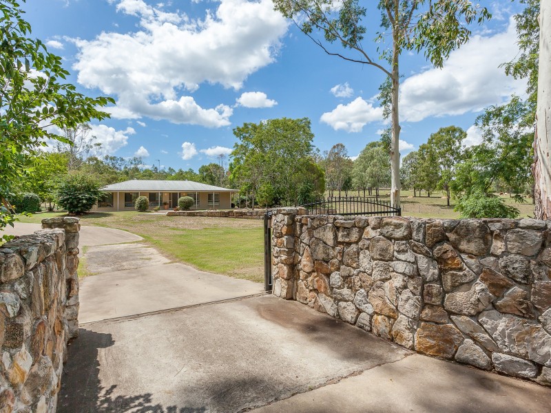 42 Bowen Street, Helidon QLD 4344
