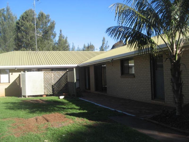 121 Baker Street, Darling Heights QLD 4350