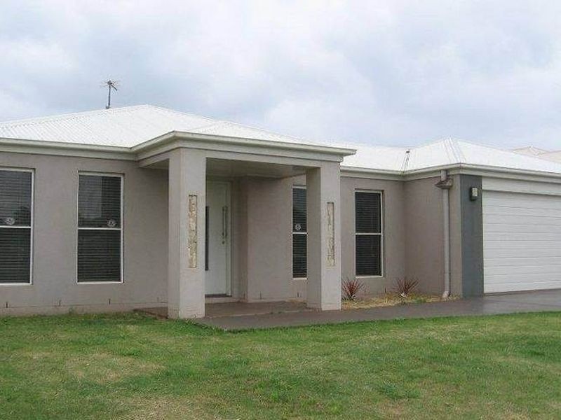 13 Ace Drive, Glenvale QLD 4350