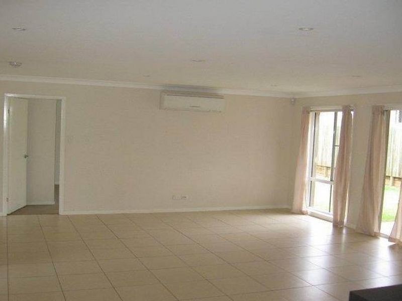 13 Ace Drive, Glenvale QLD 4350