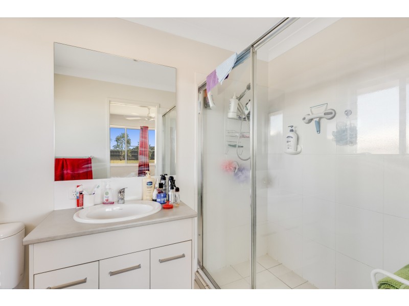 54 Neville Road, Clifton QLD 4361