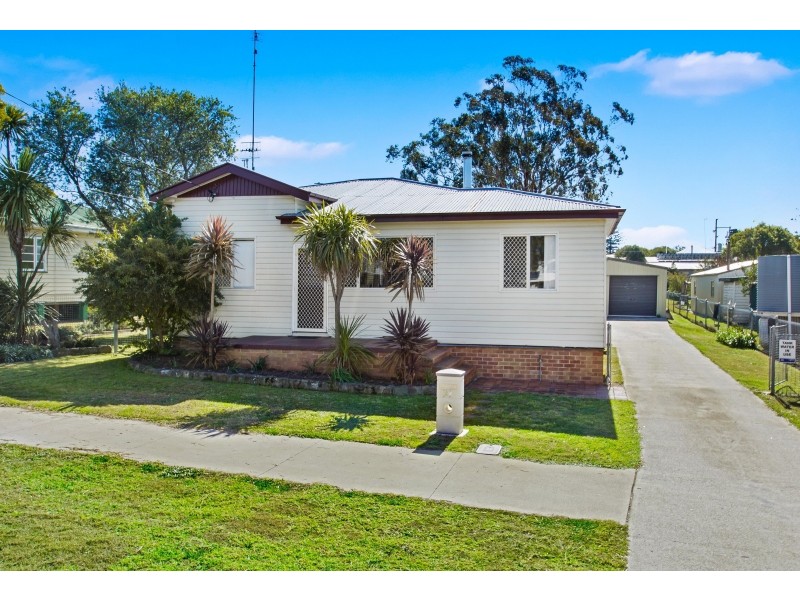 20 James Street, Crows Nest QLD 4355