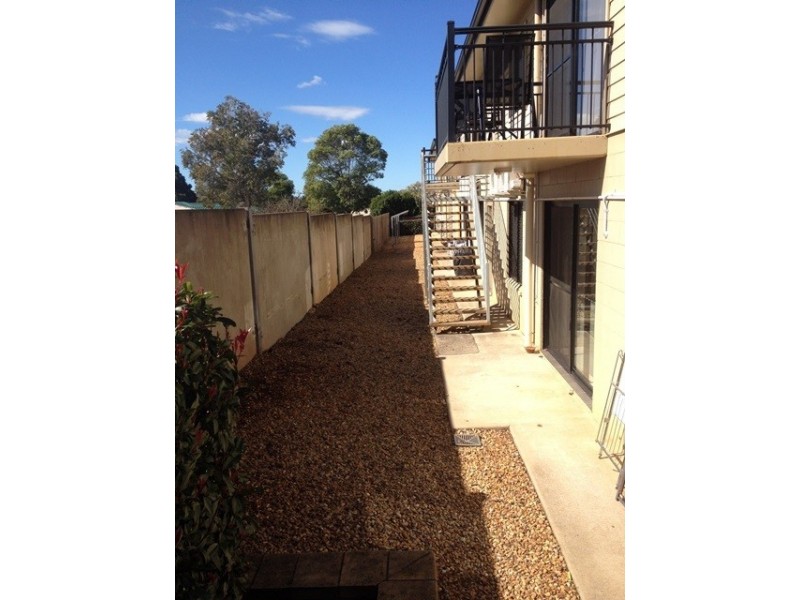 8/1 Uniplaza Court, Kearneys Spring QLD 4350