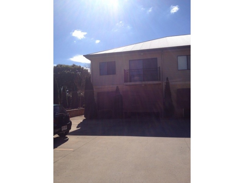 8/1 Uniplaza Court, Kearneys Spring QLD 4350