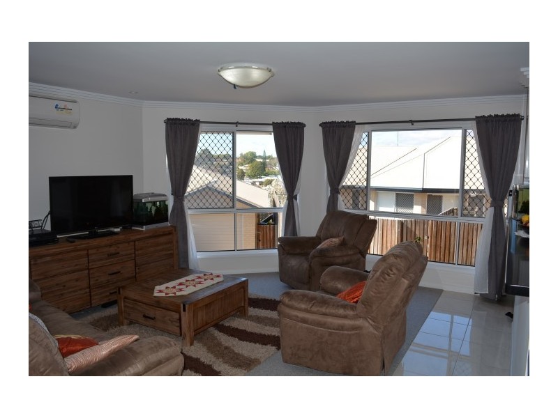 2/82 Holberton Street, Rockville QLD 4350