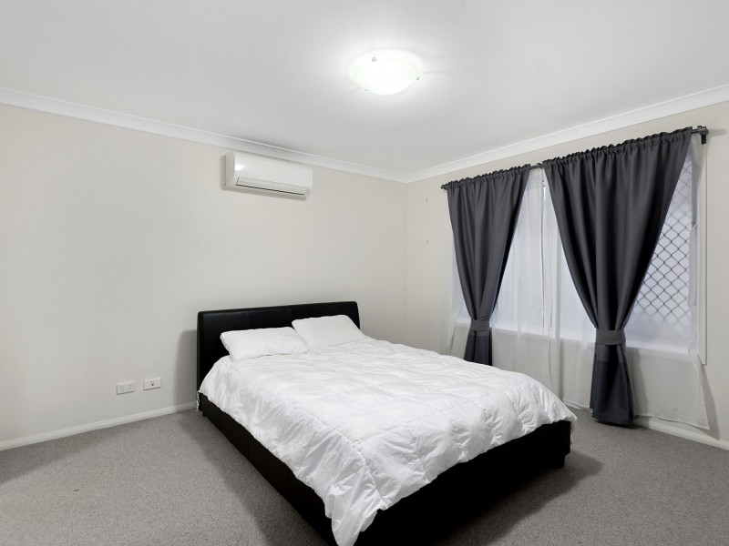 2/82 Holberton Street, Rockville QLD 4350