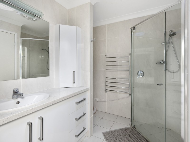 2/82 Holberton Street, Rockville QLD 4350