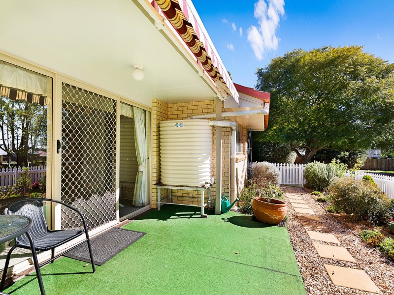 16/3-5 Glenfield Court, Middle Ridge QLD 4350