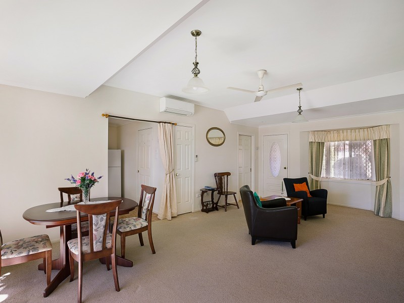 16/3-5 Glenfield Court, Middle Ridge QLD 4350