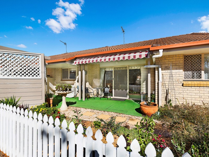 16/3-5 Glenfield Court, Middle Ridge QLD 4350