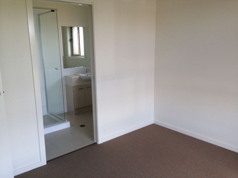 2a Esmerelda Street, Cambooya QLD 4358