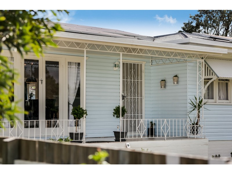 16 Tomkinson Street, Wilsonton QLD 4350