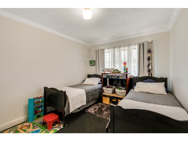 16 Tomkinson Street, Wilsonton QLD 4350