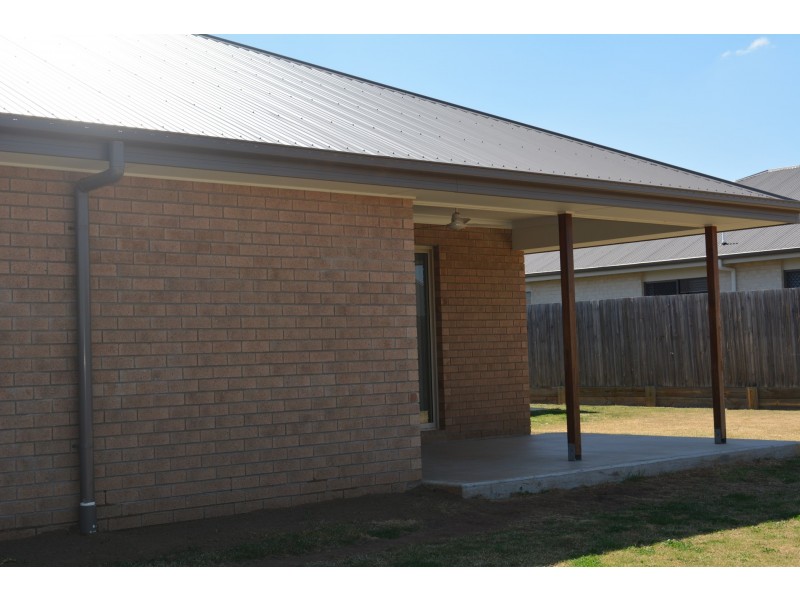 54 Edwin Street, Westbrook QLD 4350