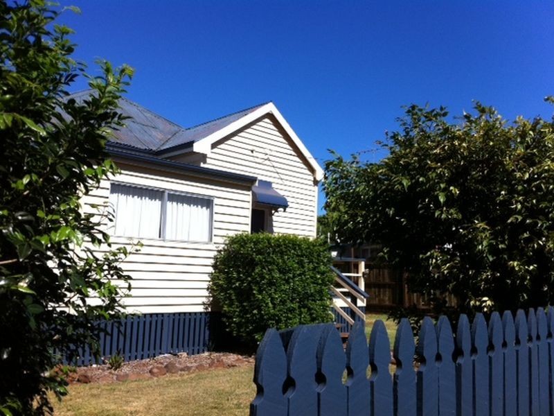 28 Clairmont Street, Newtown QLD 4350