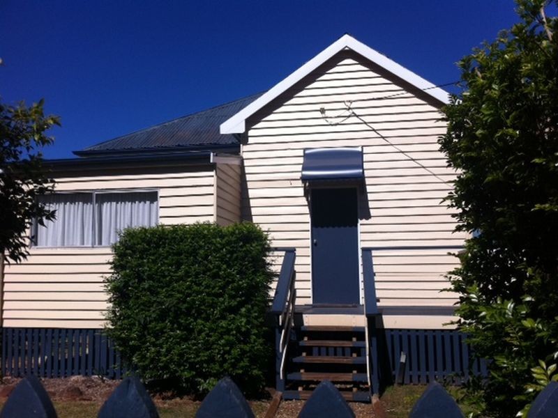 28 Clairmont Street, Newtown QLD 4350