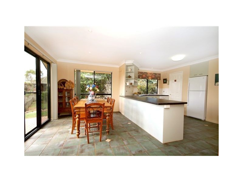 16 Murphys Creek Road, Blue Mountain Heights QLD 4350