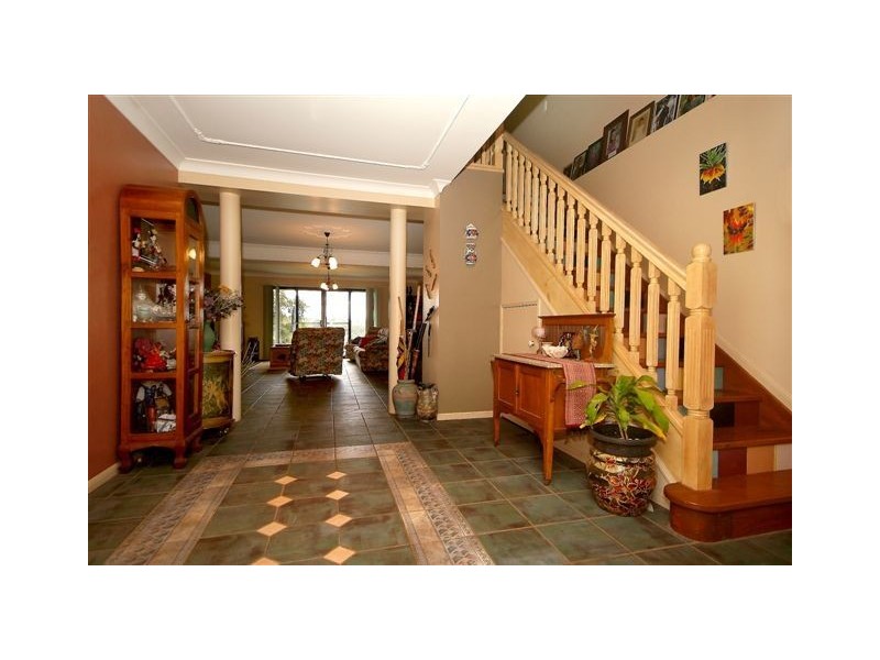 16 Murphys Creek Road, Blue Mountain Heights QLD 4350